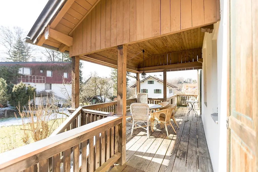 Villa Waldfrieden - Ferienwohnungen und -Haus Kochel am See 0*,  Deutschland