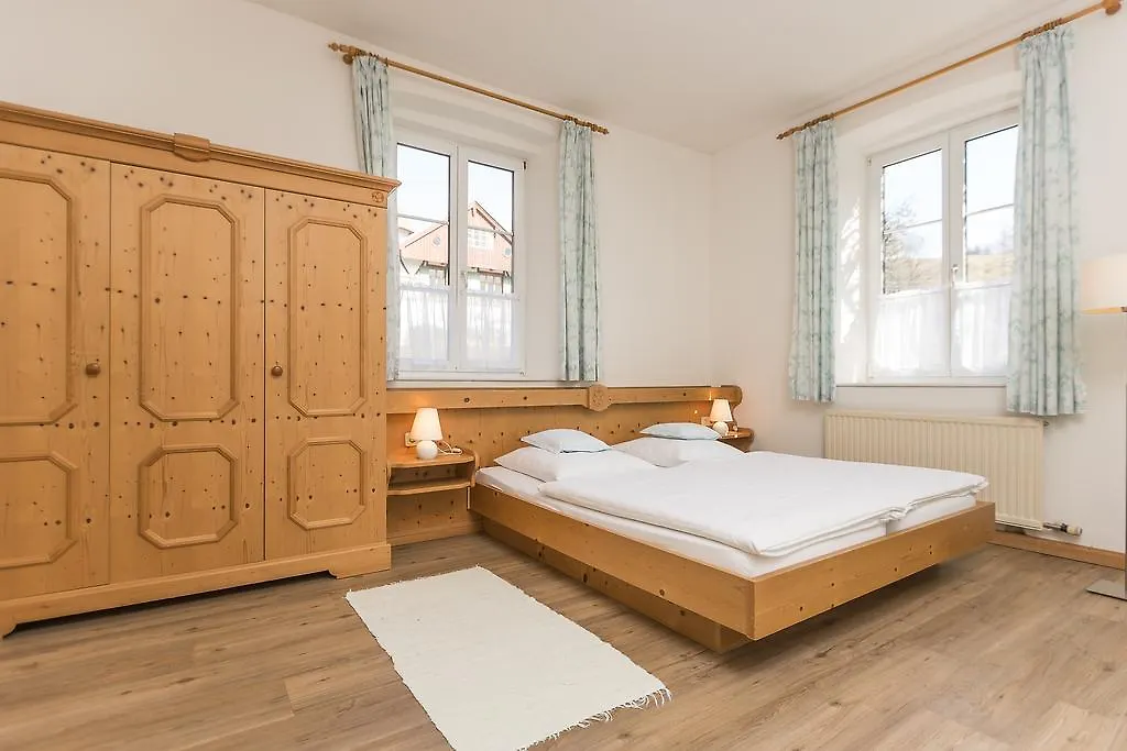 Apartment Villa Waldfrieden - Ferienwohnungen und -Haus Kochel am See Deutschland